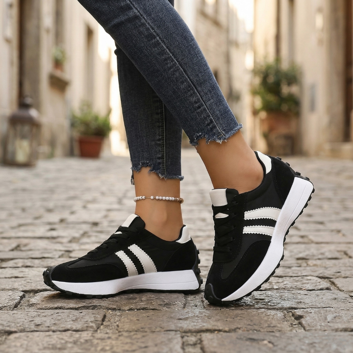 Kaia | Women’s Retro Lace-Up Running Sneakers