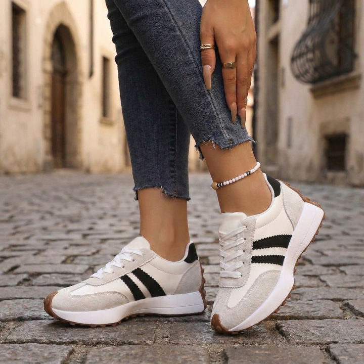 Kaia | Women’s Retro Lace-Up Running Sneakers