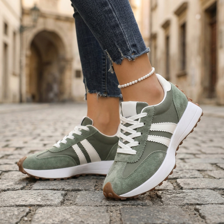 Kaia | Women’s Retro Lace-Up Running Sneakers