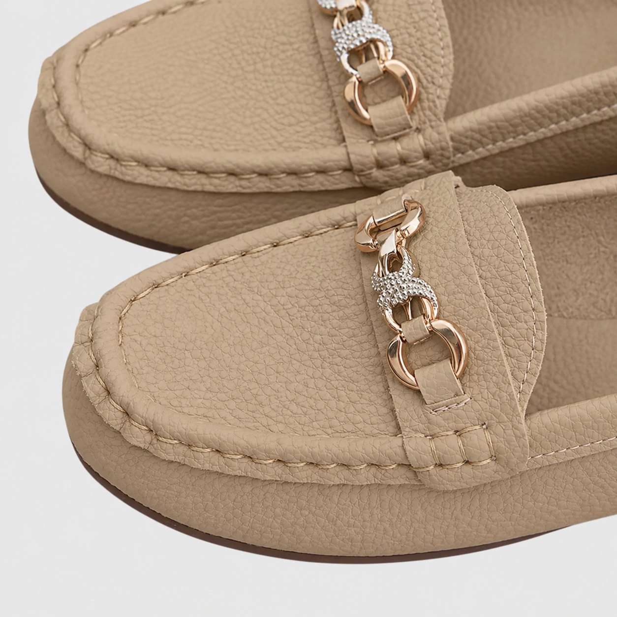 Quinby | Women's Chain Loafers