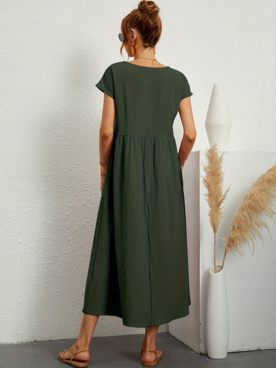 Sanne | Women's Elegant Short Sleeve Round Neck Midi Dress
