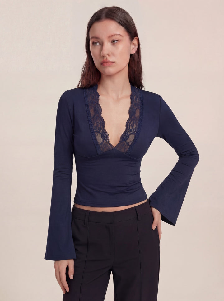 Navy | Women’s Trim Long Sleeve V-Neck Fitted Top