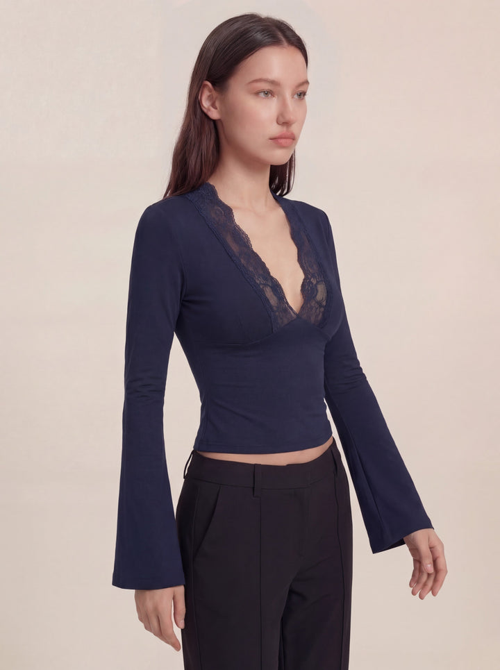 Navy | Women’s Trim Long Sleeve V-Neck Fitted Top