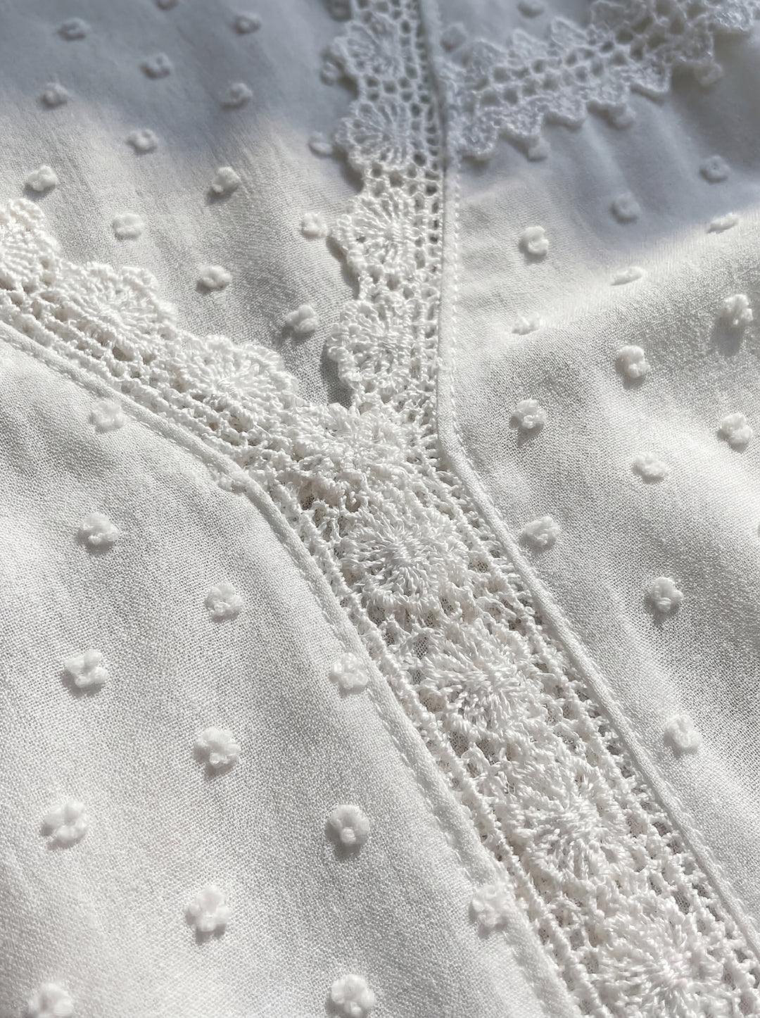 Lennox | Women's Lace-Trim V-Neck Top