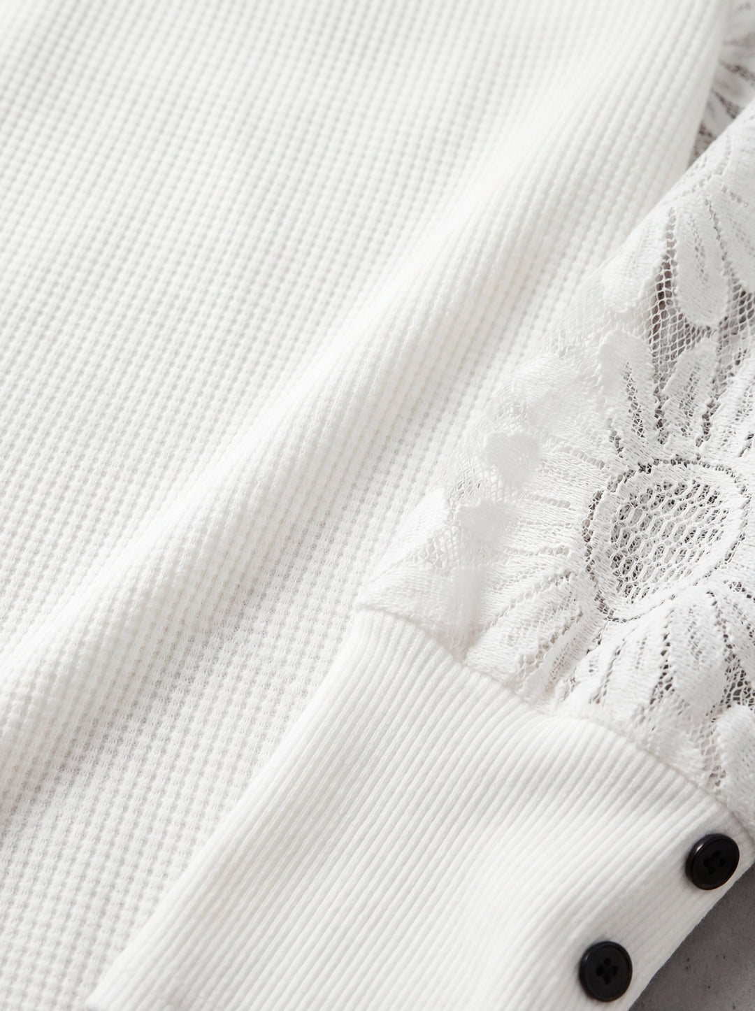 Mette | Women's Decorative Sleeve Button-Detail Top